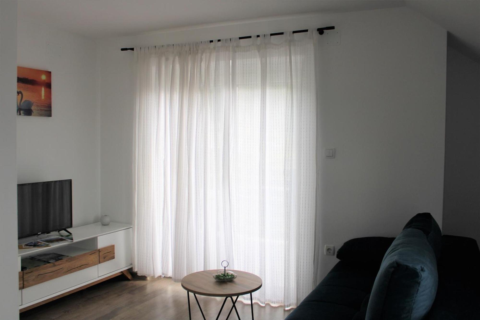 Apartman Swans Otocsán Kültér fotó