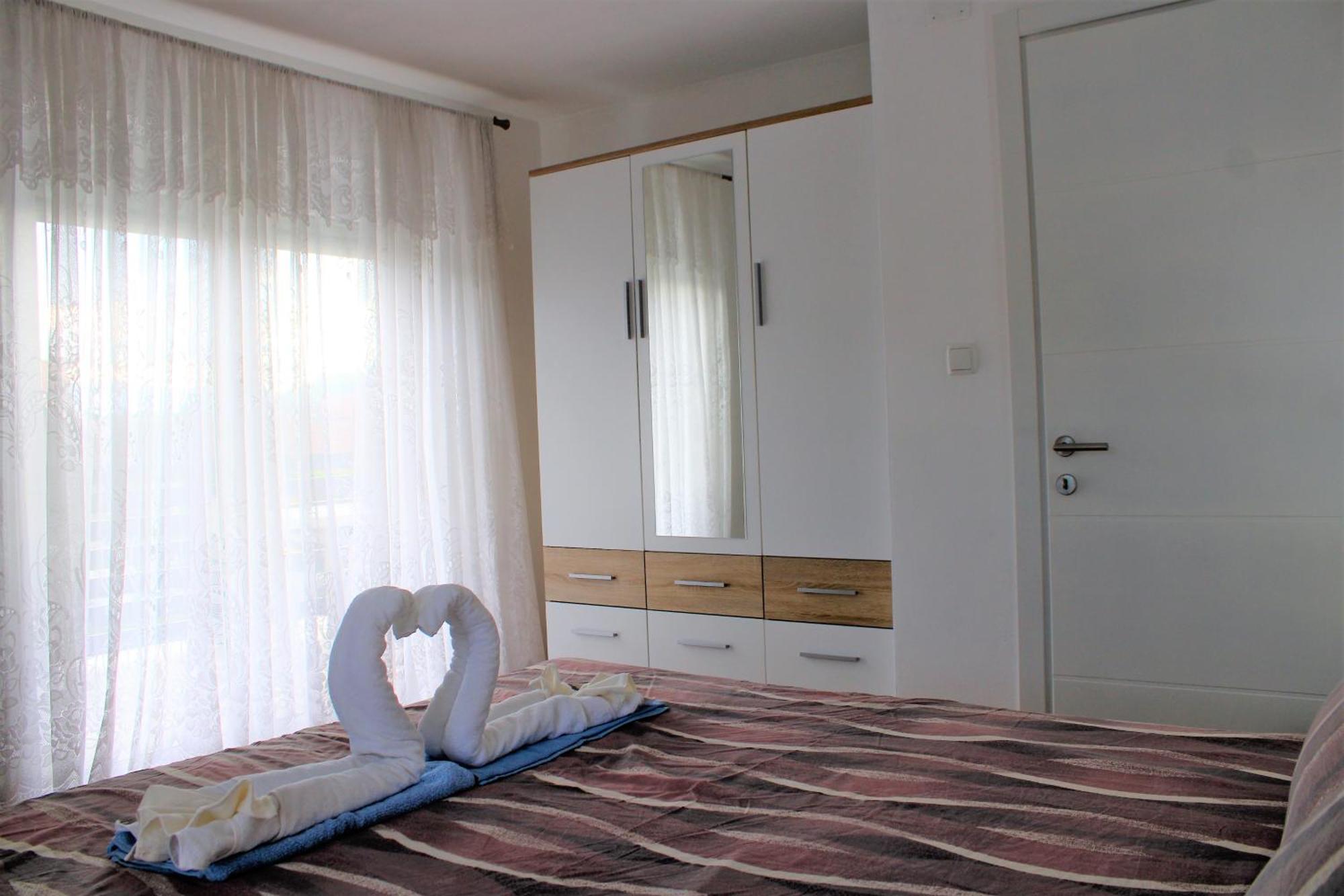Apartman Swans Otocsán Kültér fotó